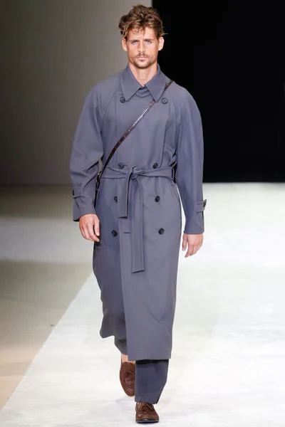 Look 1